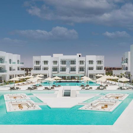 Tanoak Resort Ain Sukhna Exterior foto The hotel's main pool