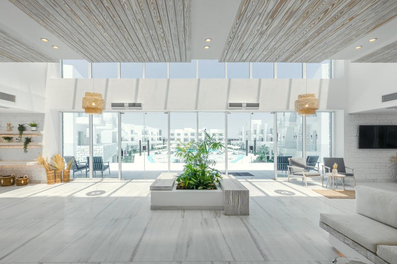 Tanoak Resort Ain Sukhna Exterior foto Interior of the terminal
